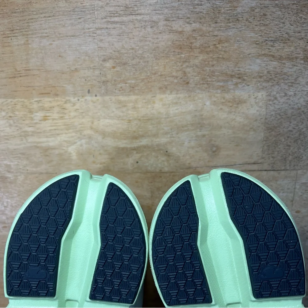 On Cloudgo REFLECTIVE Womens Size 8.5 Running Shoes Sneakers White Meadow - Picture 9 of 12